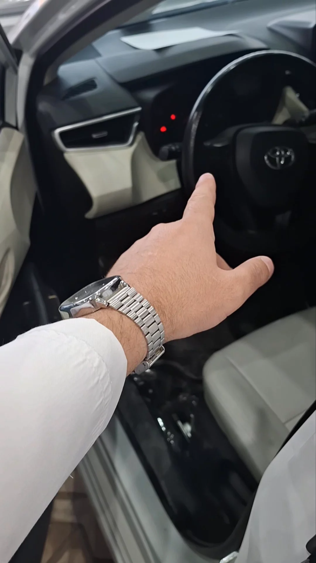 Car video thumbnail 1 of 11