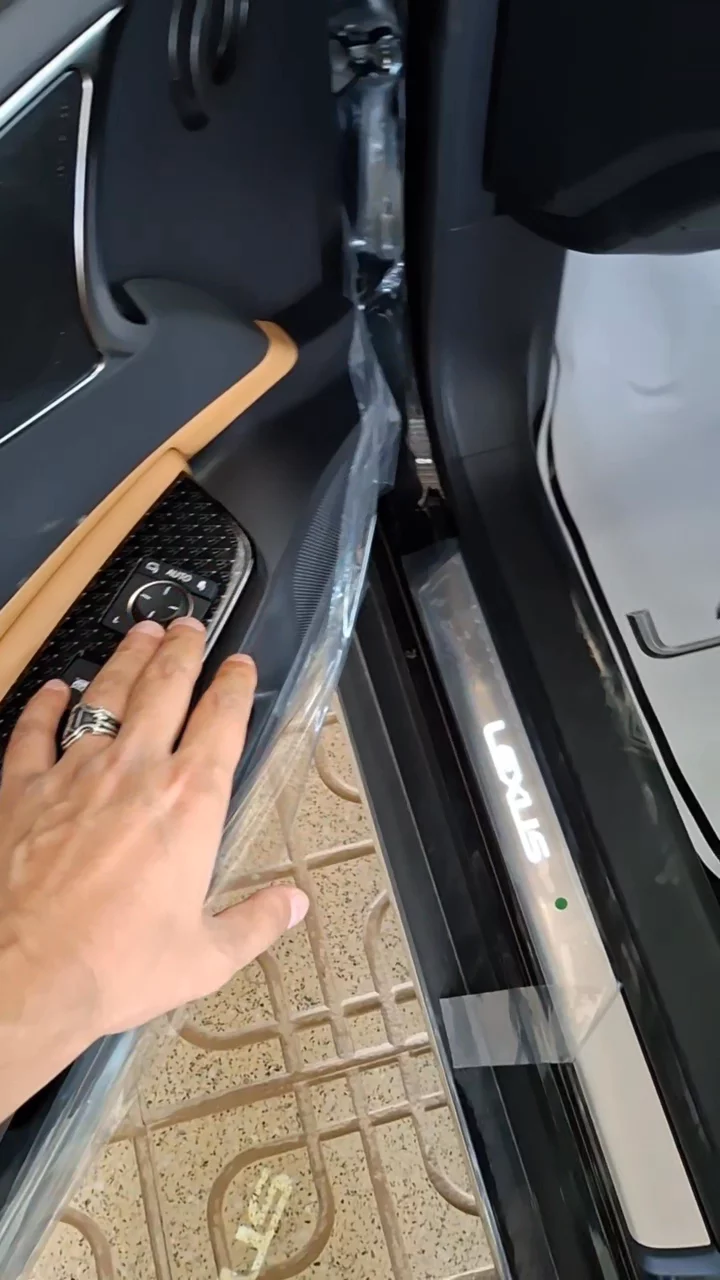 Car video thumbnail 1 of 10