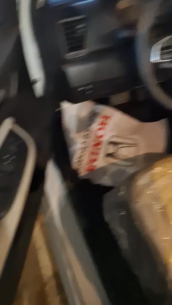 Car video thumbnail 1 of 10