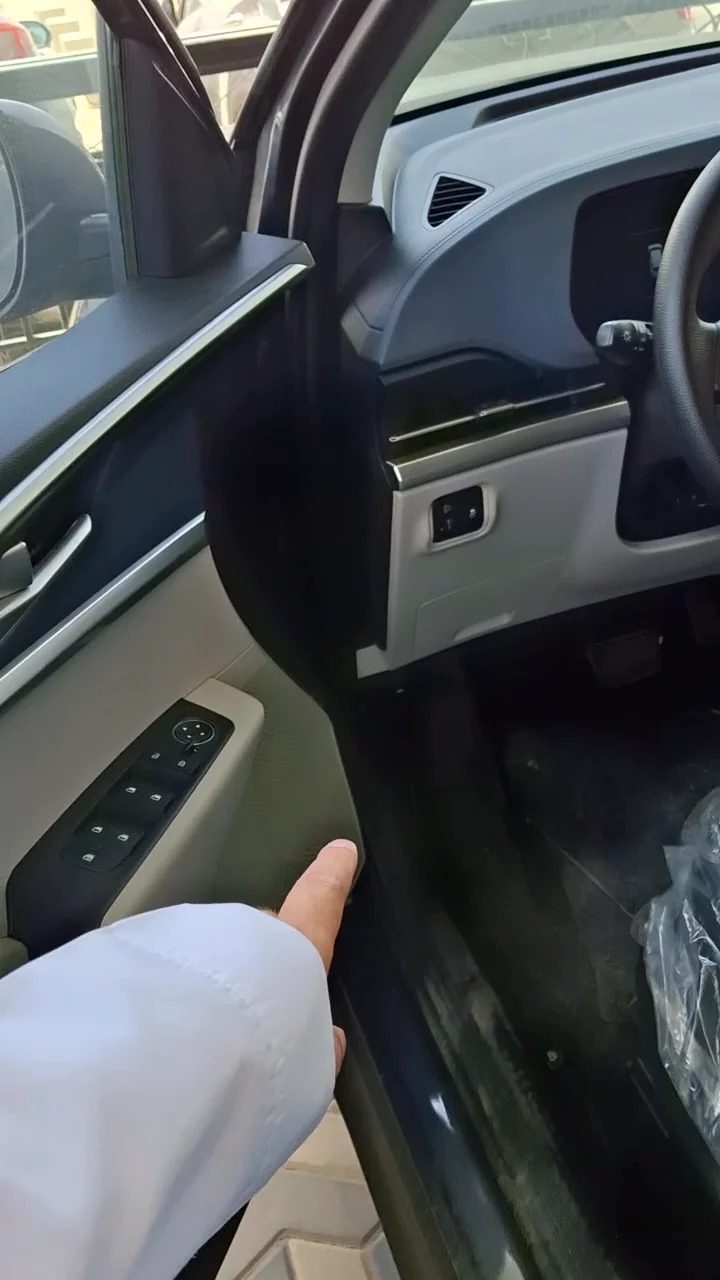 Car video thumbnail 1 of 1