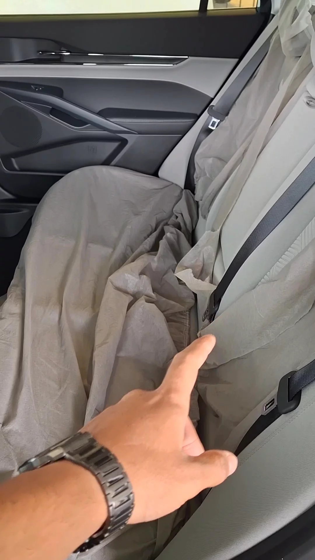 Car video thumbnail 1 of 7