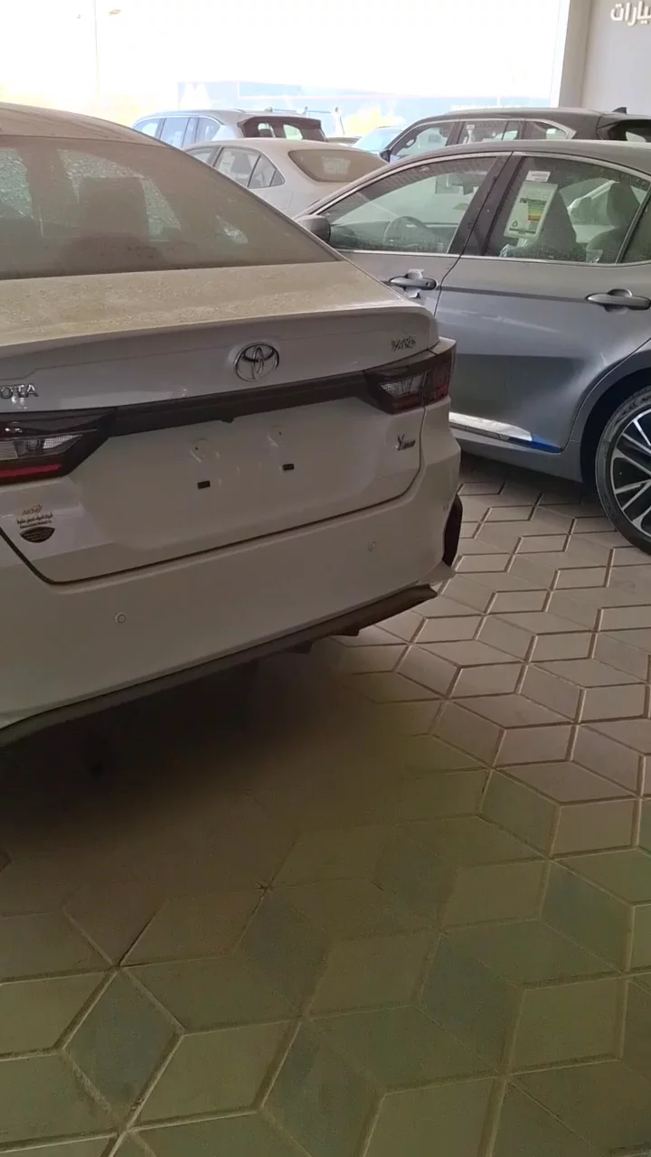 Car video thumbnail 1 of 10