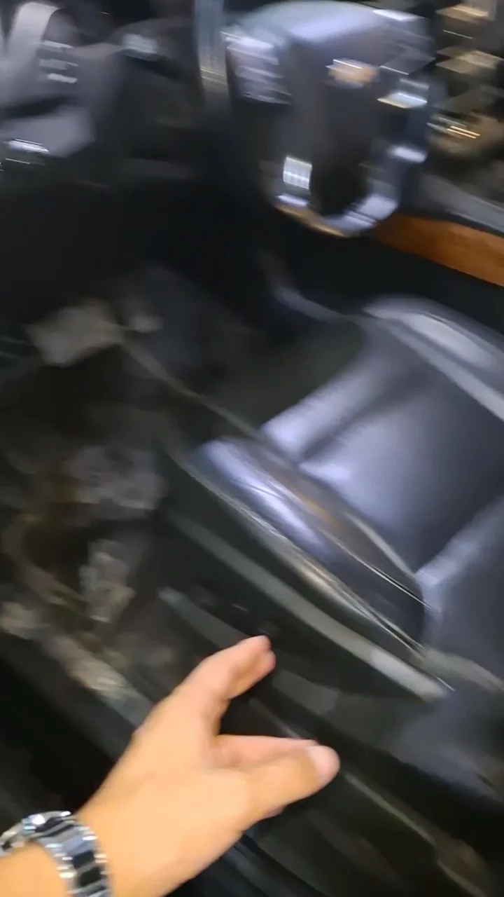 Car video thumbnail 1 of 10