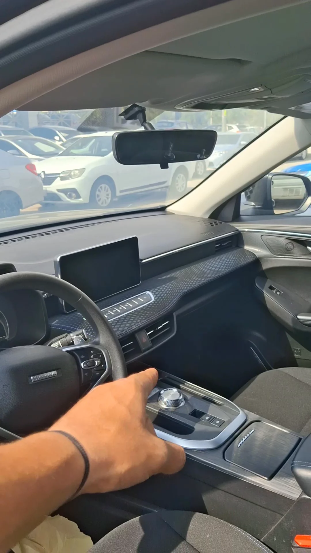 Car video thumbnail 1 of 7