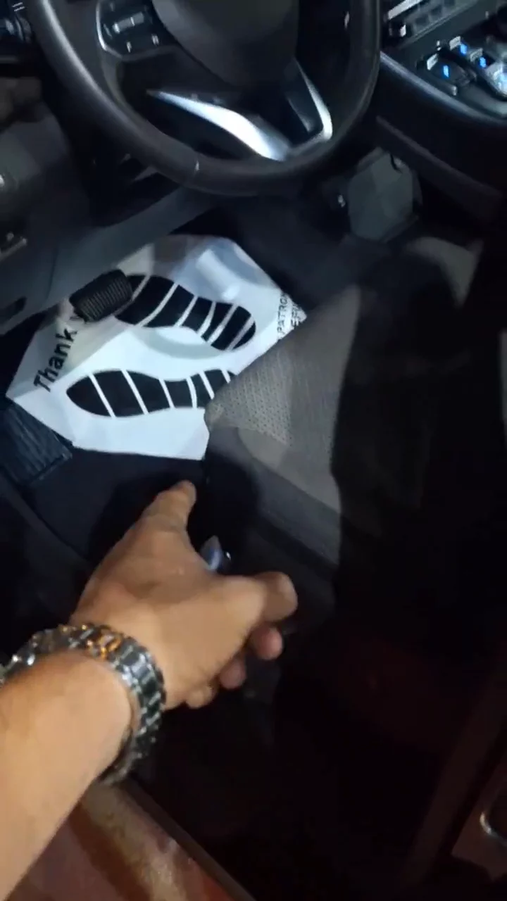 Car video thumbnail 1 of 7