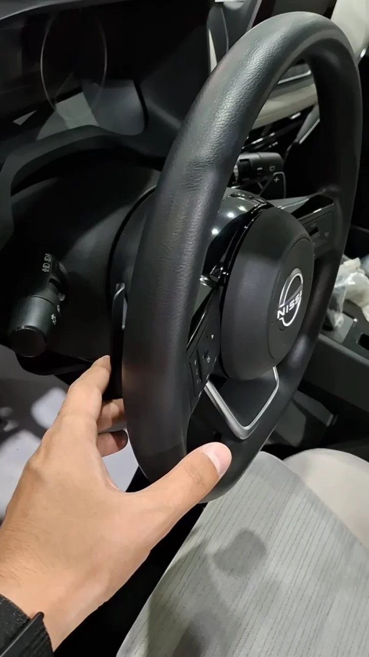 Car video thumbnail 1 of 10