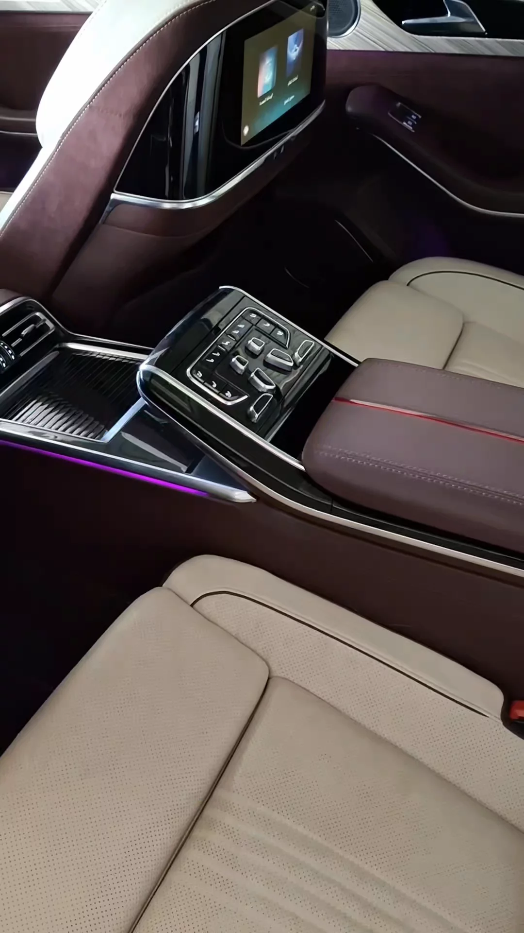 Car video thumbnail 1 of 10