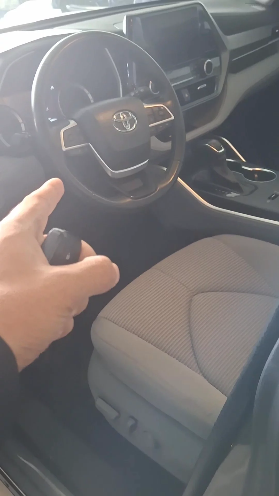 Car video thumbnail 1 of 7