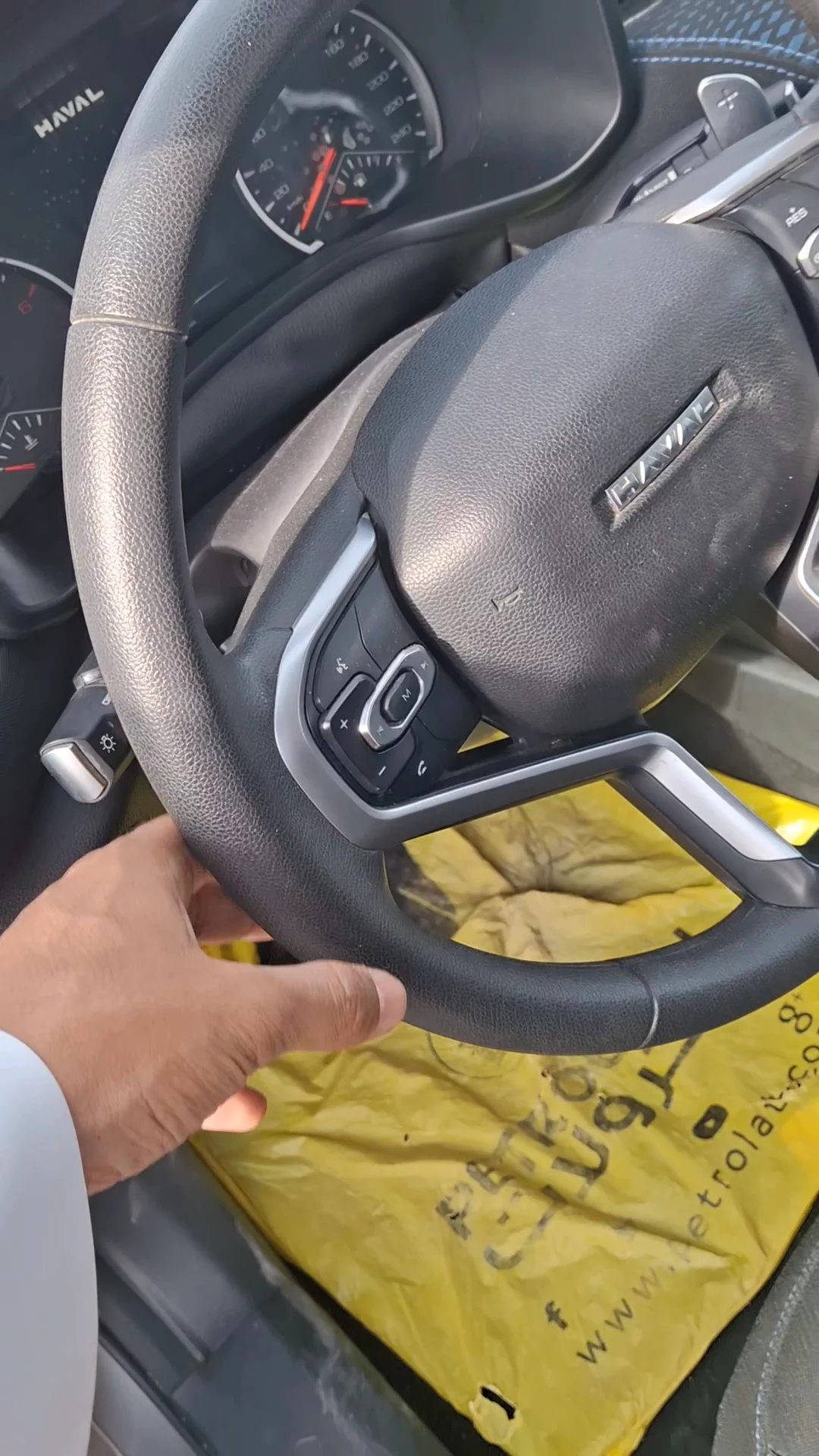 Car video thumbnail 1 of 7