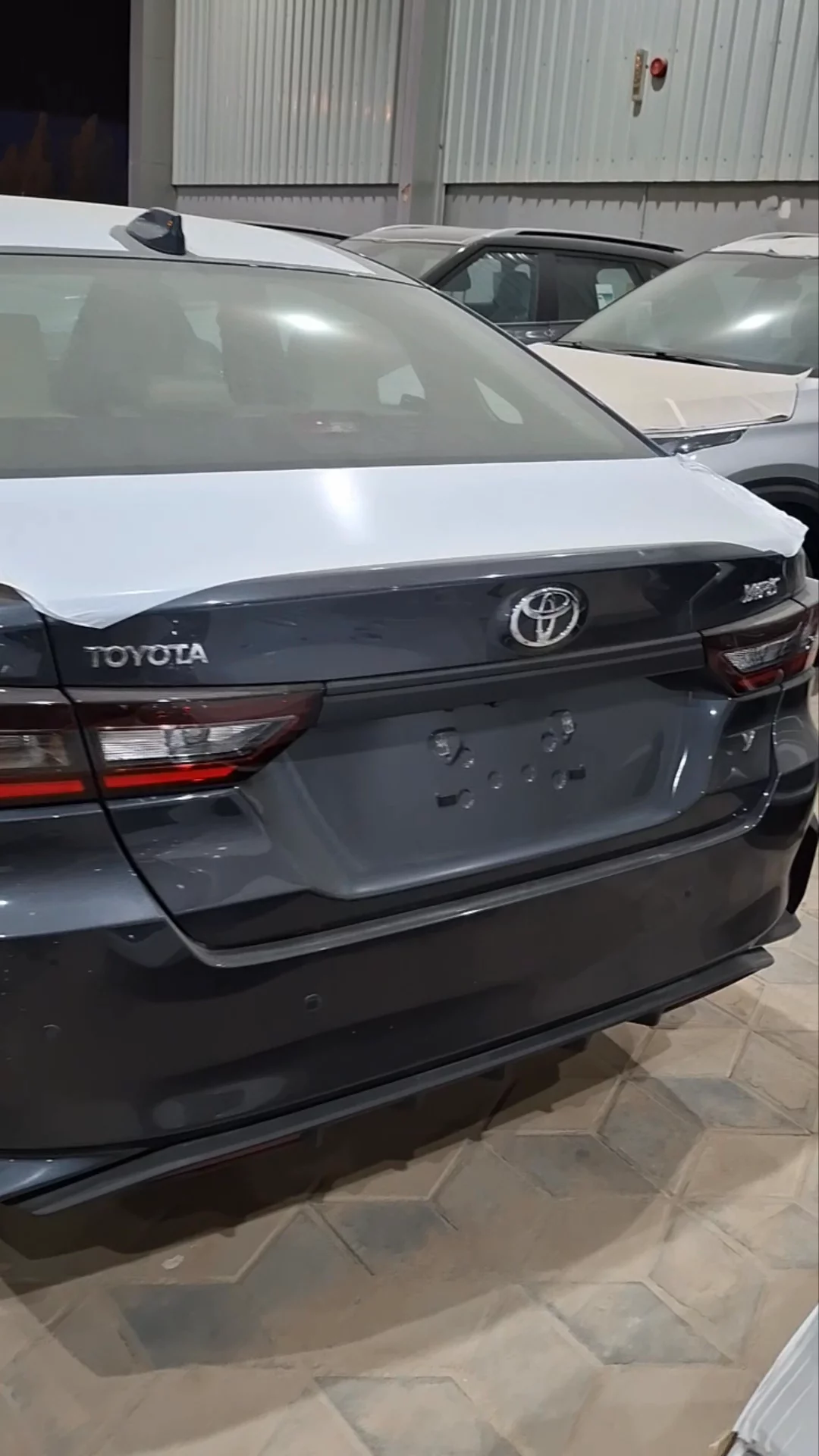 Car video thumbnail 1 of 9