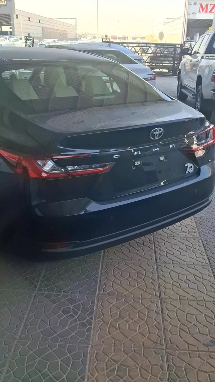 Car video thumbnail 1 of 10