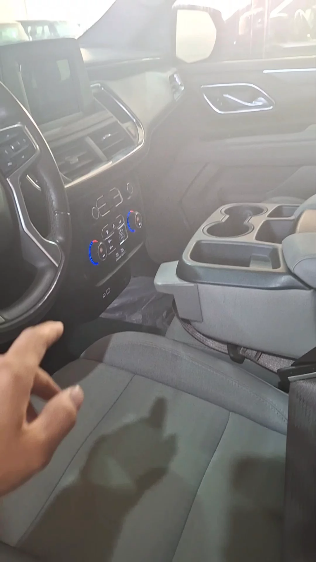 Car video thumbnail 1 of 7