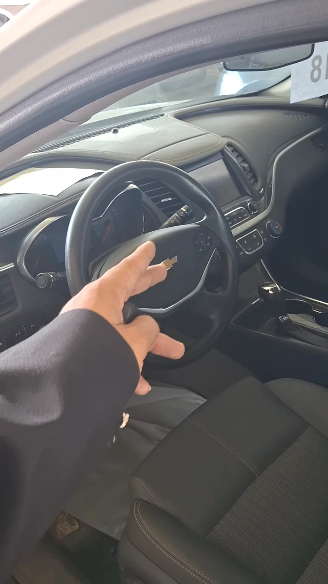 Car video thumbnail 1 of 8