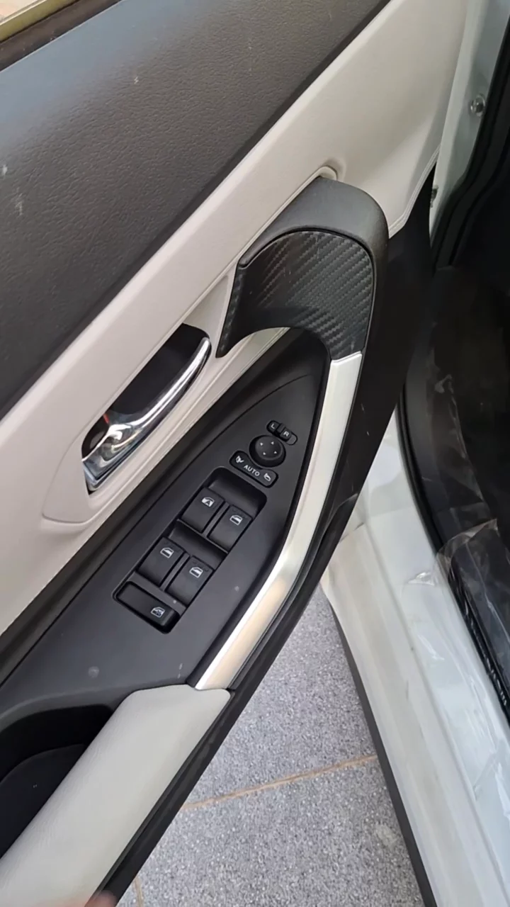 Car video thumbnail 1 of 10