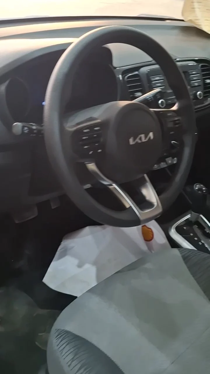 Car video thumbnail 1 of 10