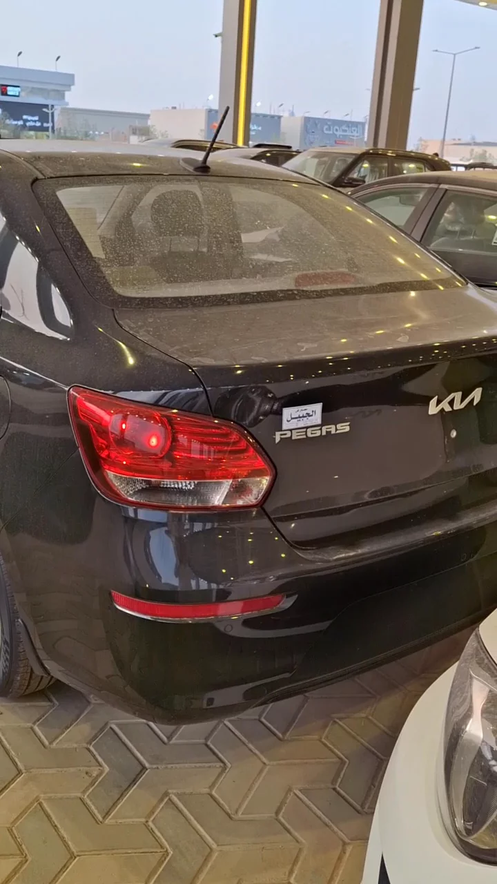 Car video thumbnail 1 of 10