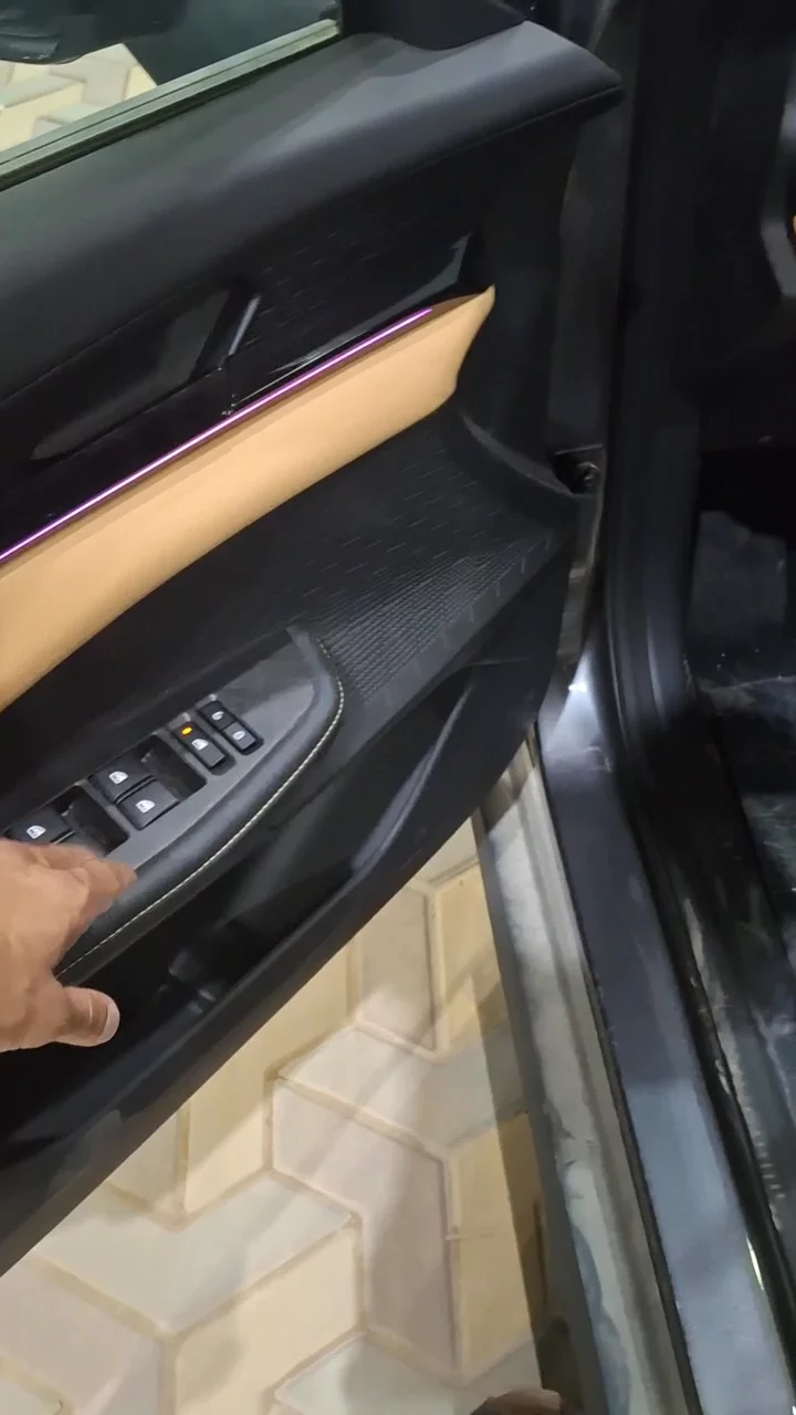 Car video thumbnail 1 of 10