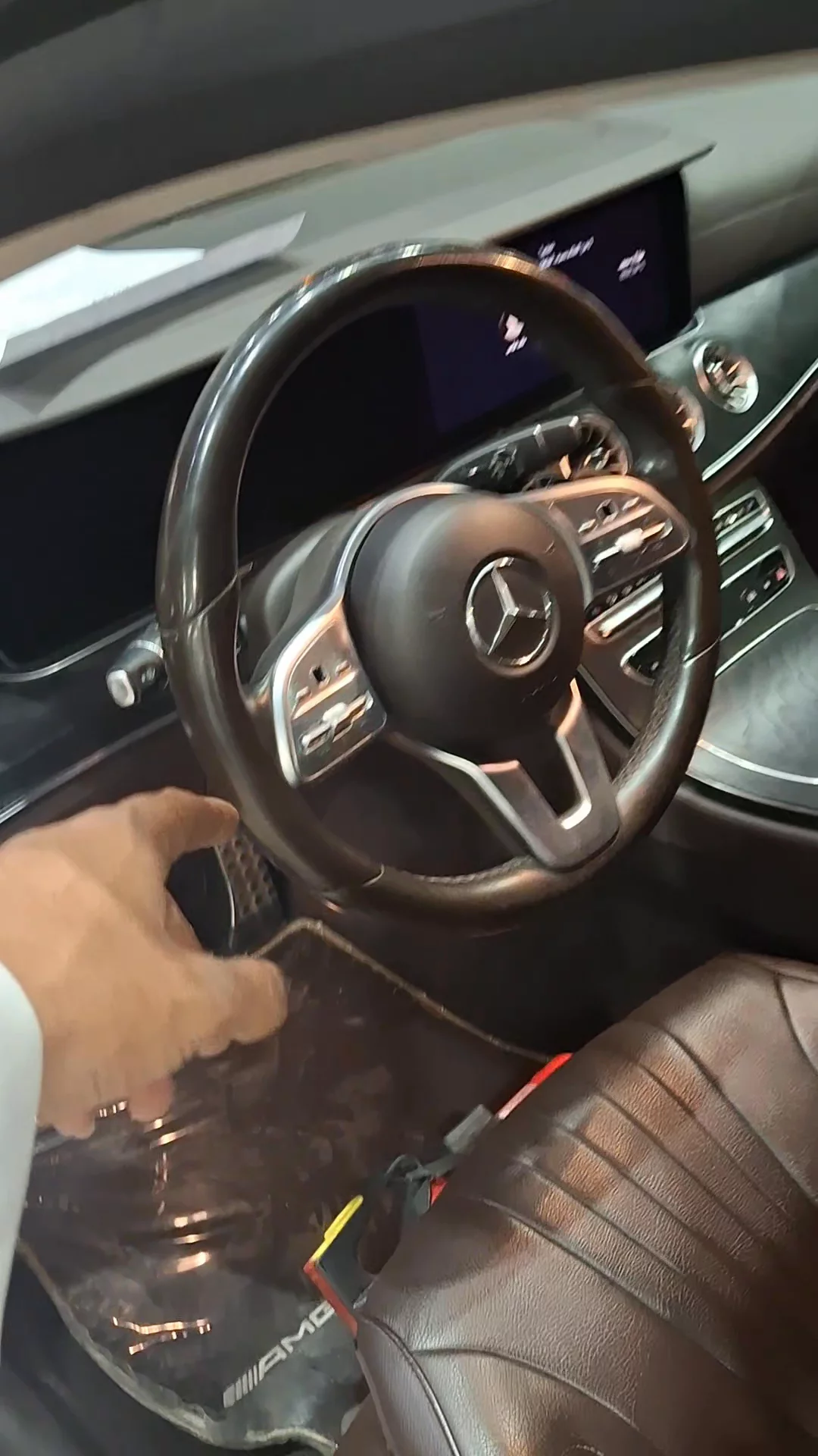 Car video thumbnail 1 of 8