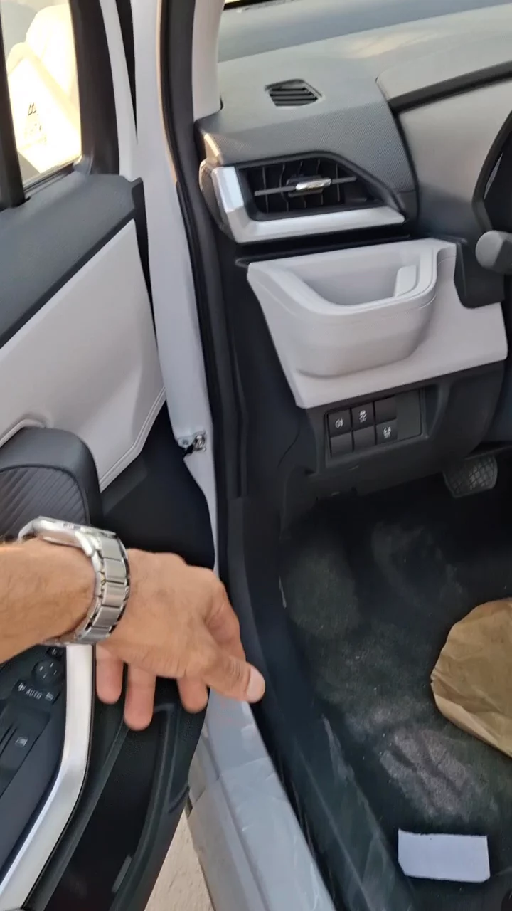 Car video thumbnail 1 of 10