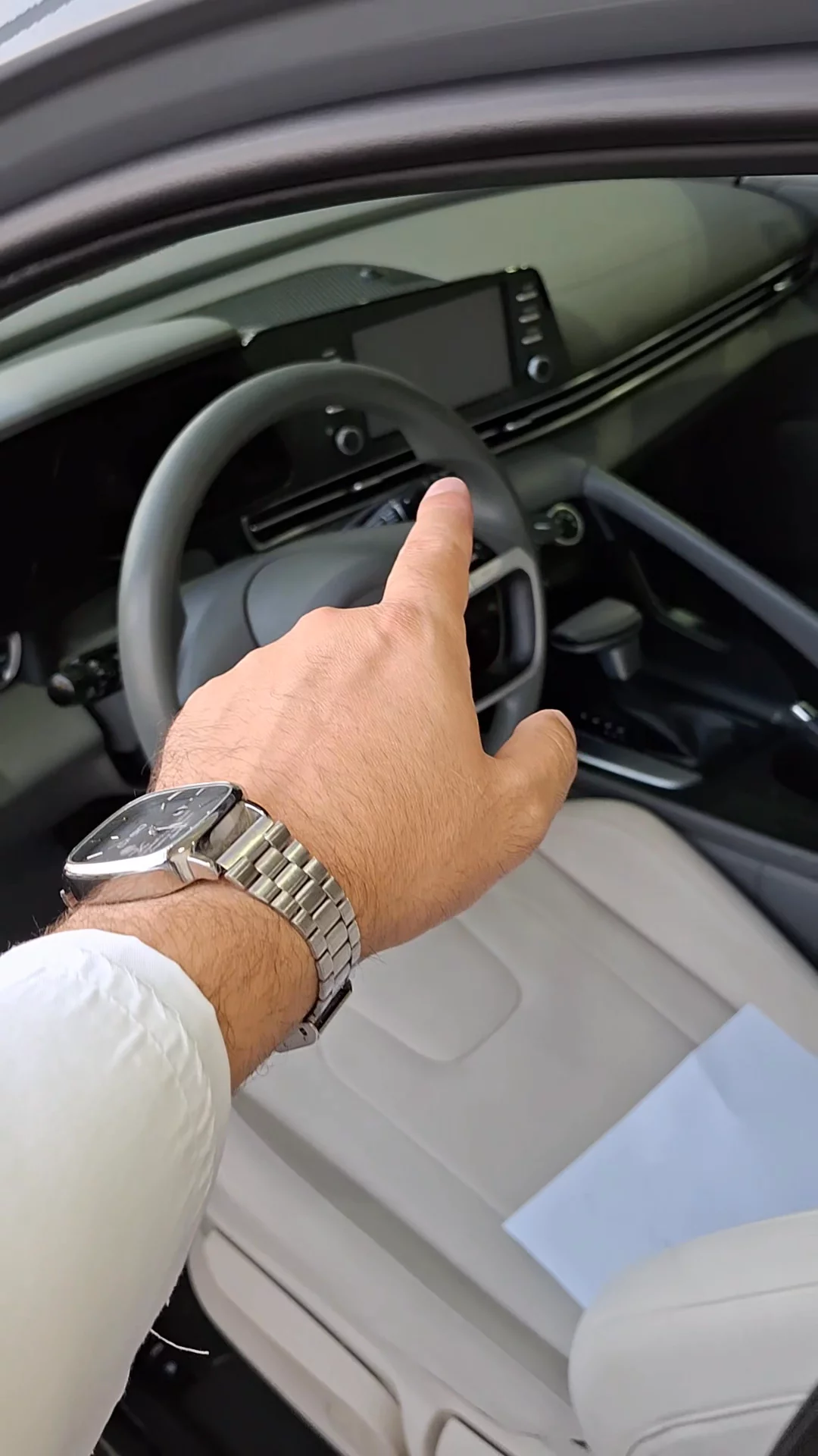 Car video thumbnail 1 of 10