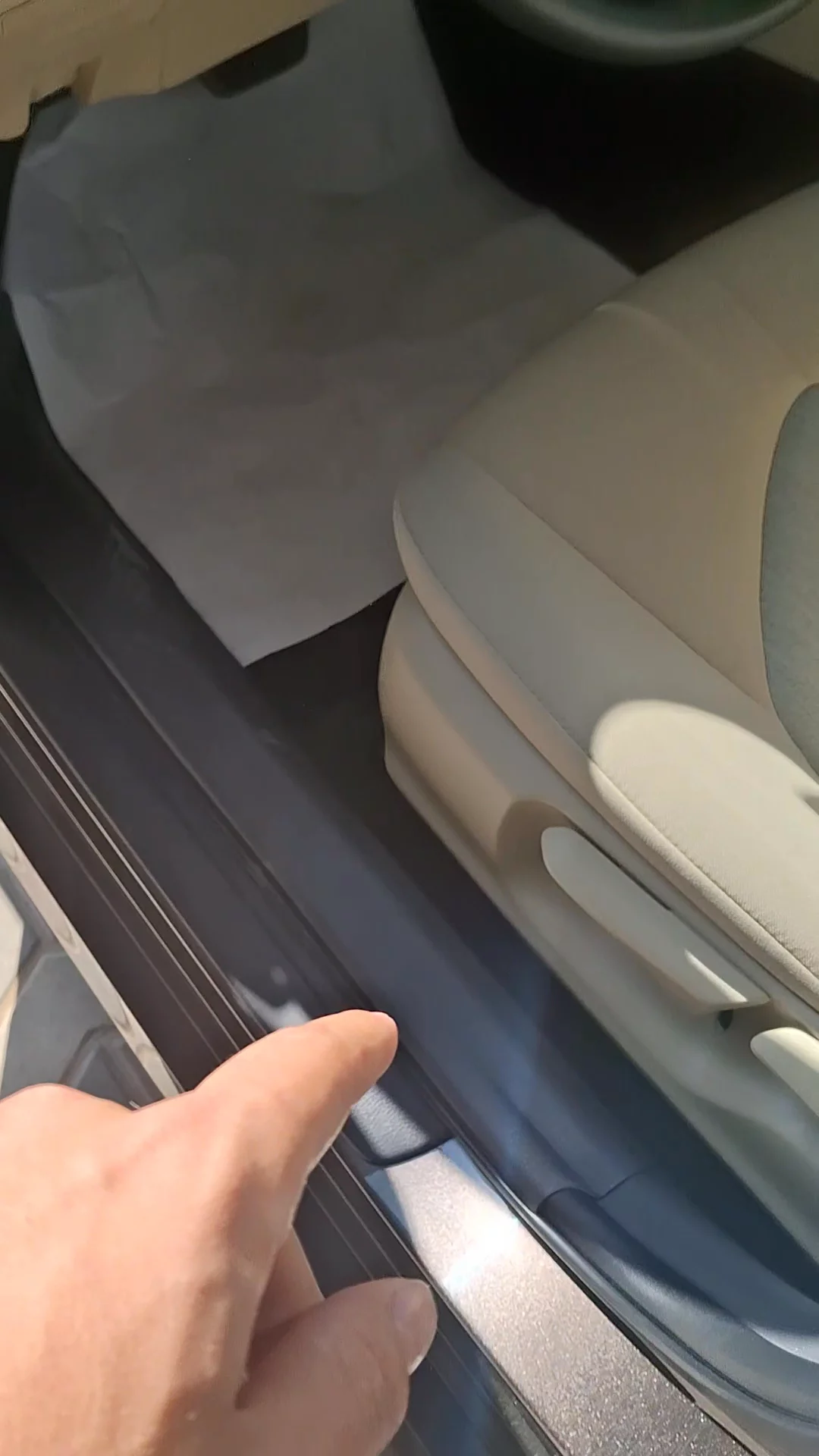 Car video thumbnail 1 of 7