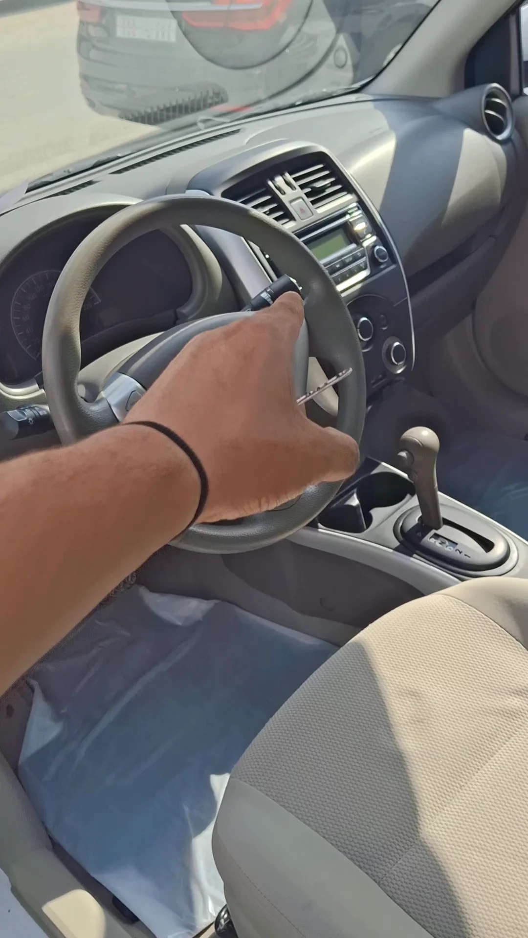 Car video thumbnail 1 of 7