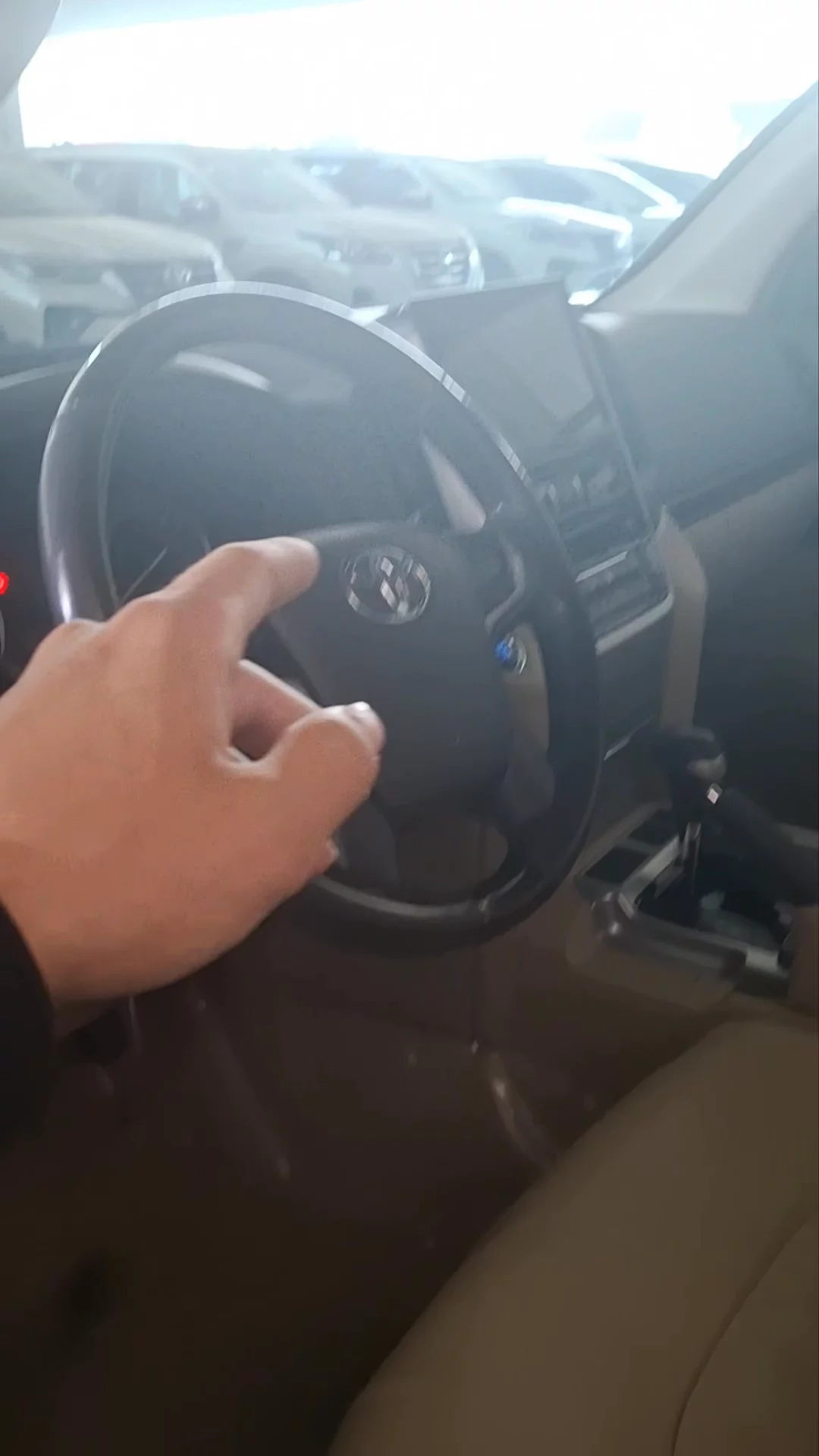 Car video thumbnail 1 of 7