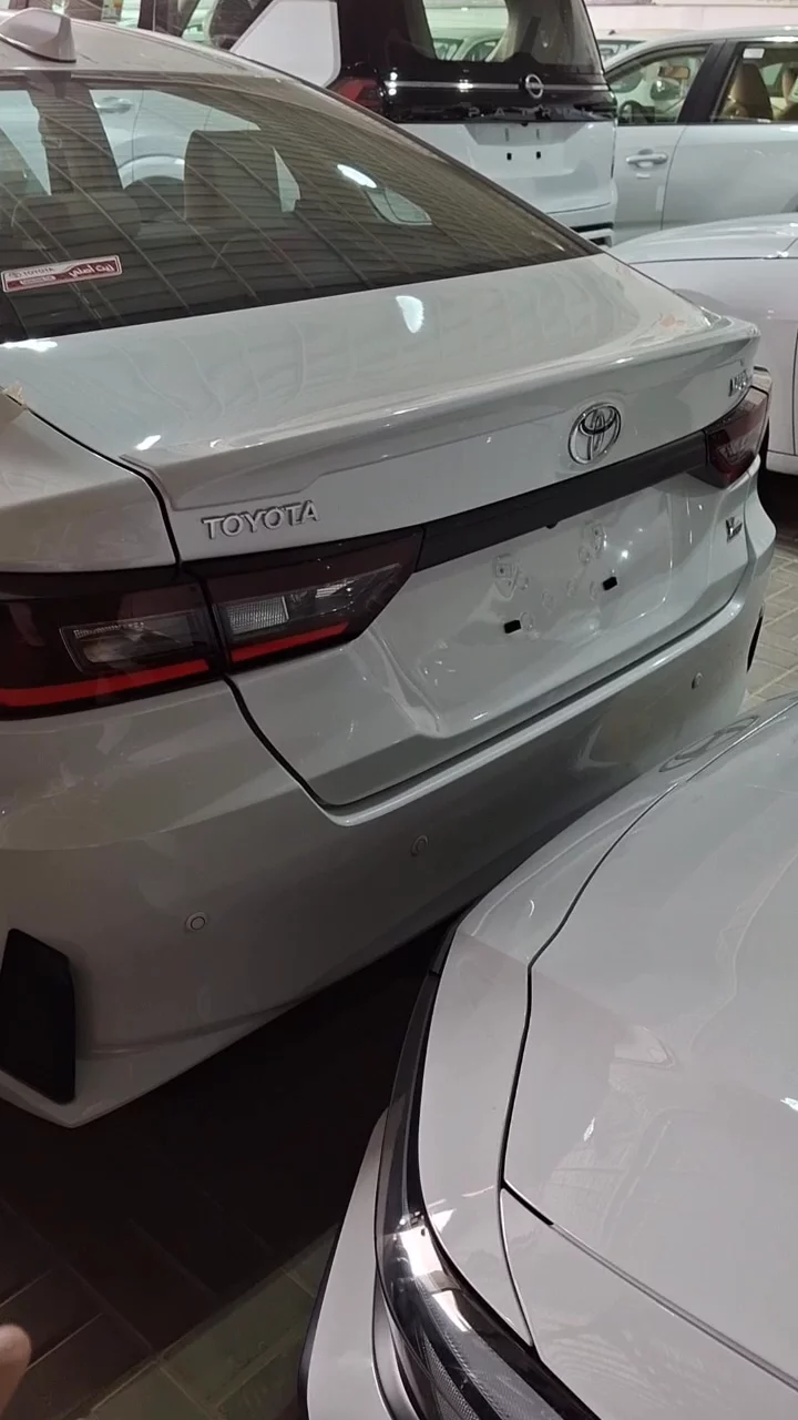 Car video thumbnail 1 of 9