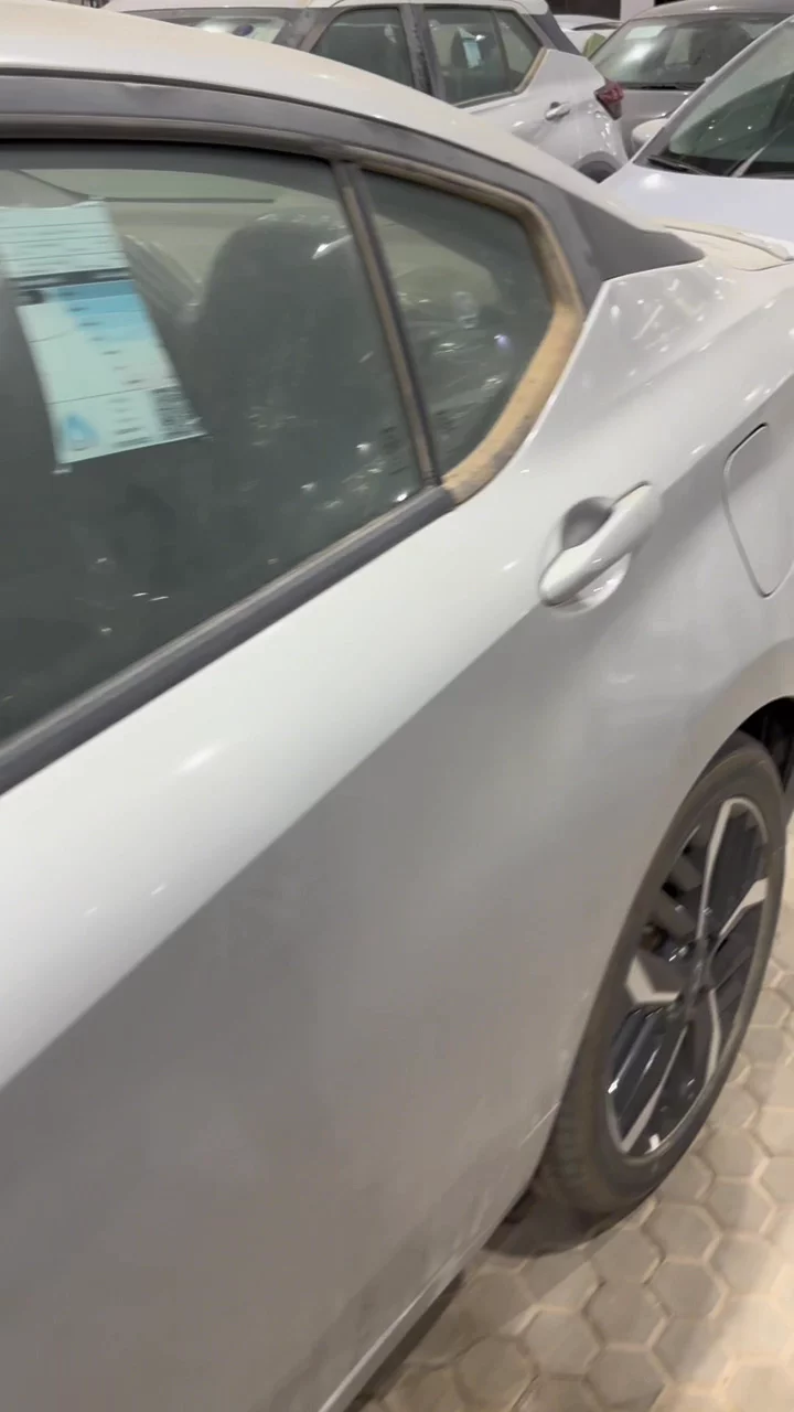 نيسان صني SL 2024