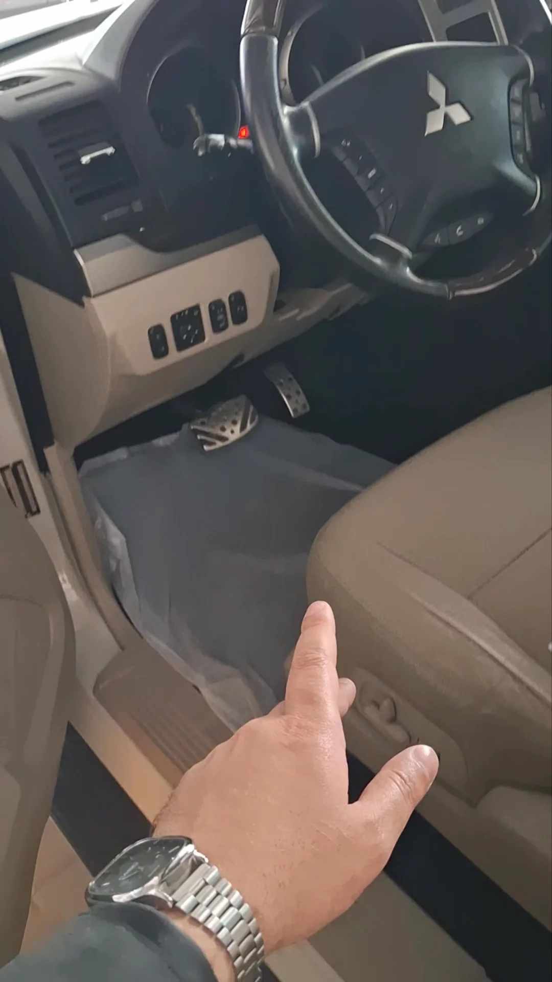 Mitsubishi Pajero GLS-5doors  2020