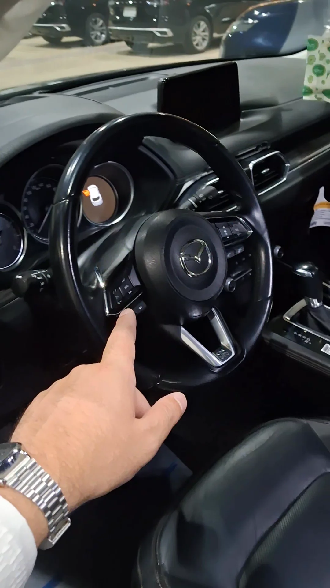 Car video thumbnail 1 of 9