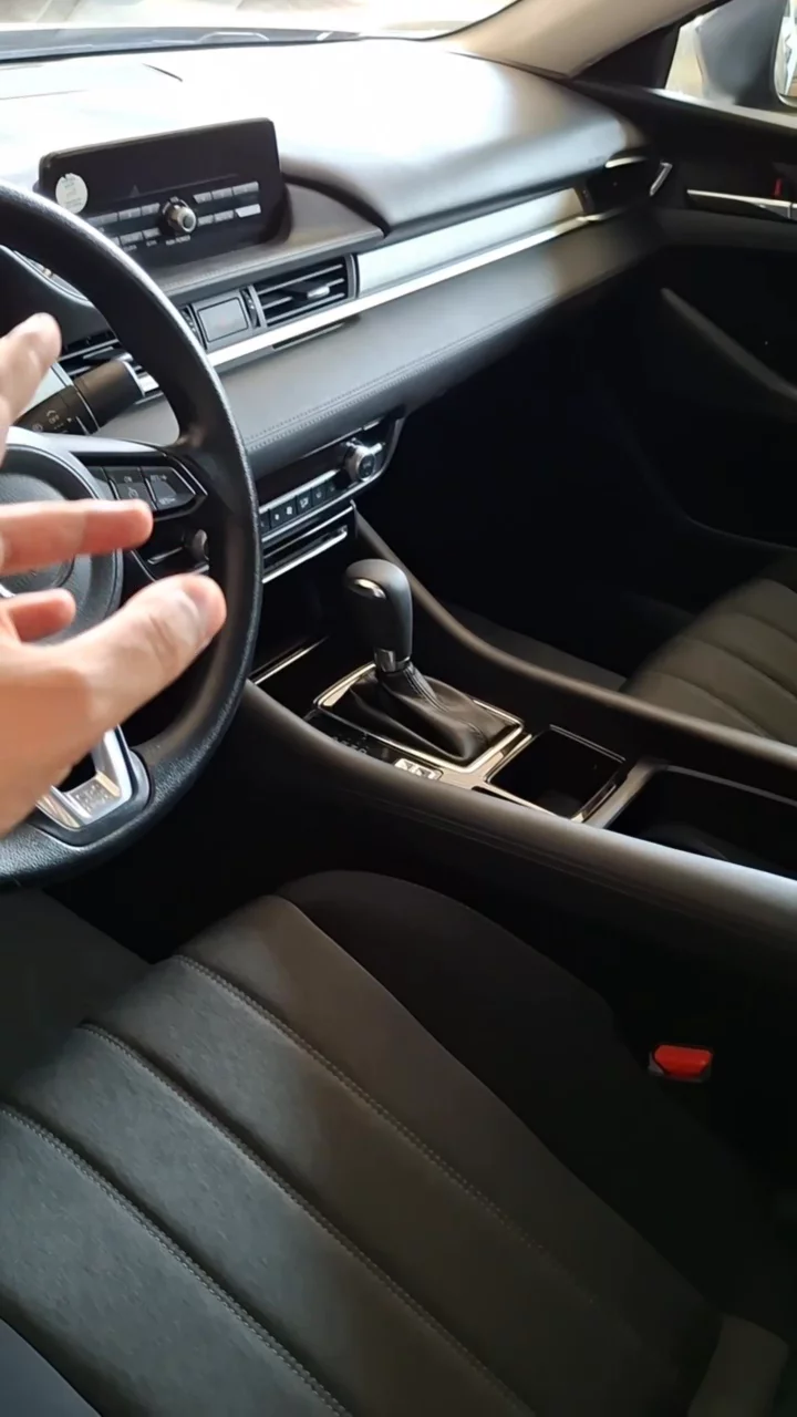 Car video thumbnail 1 of 9