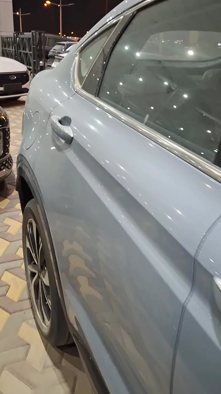 Car video thumbnail 1 of 9