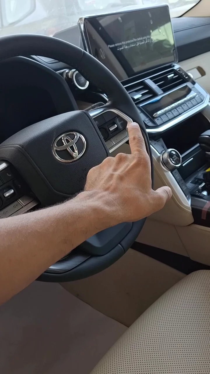 Car video thumbnail 1 of 10