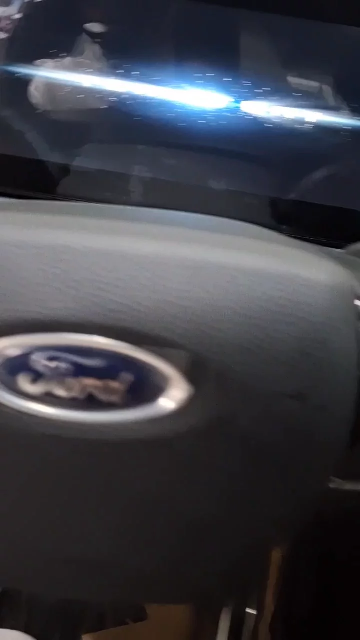 Car video thumbnail 1 of 6