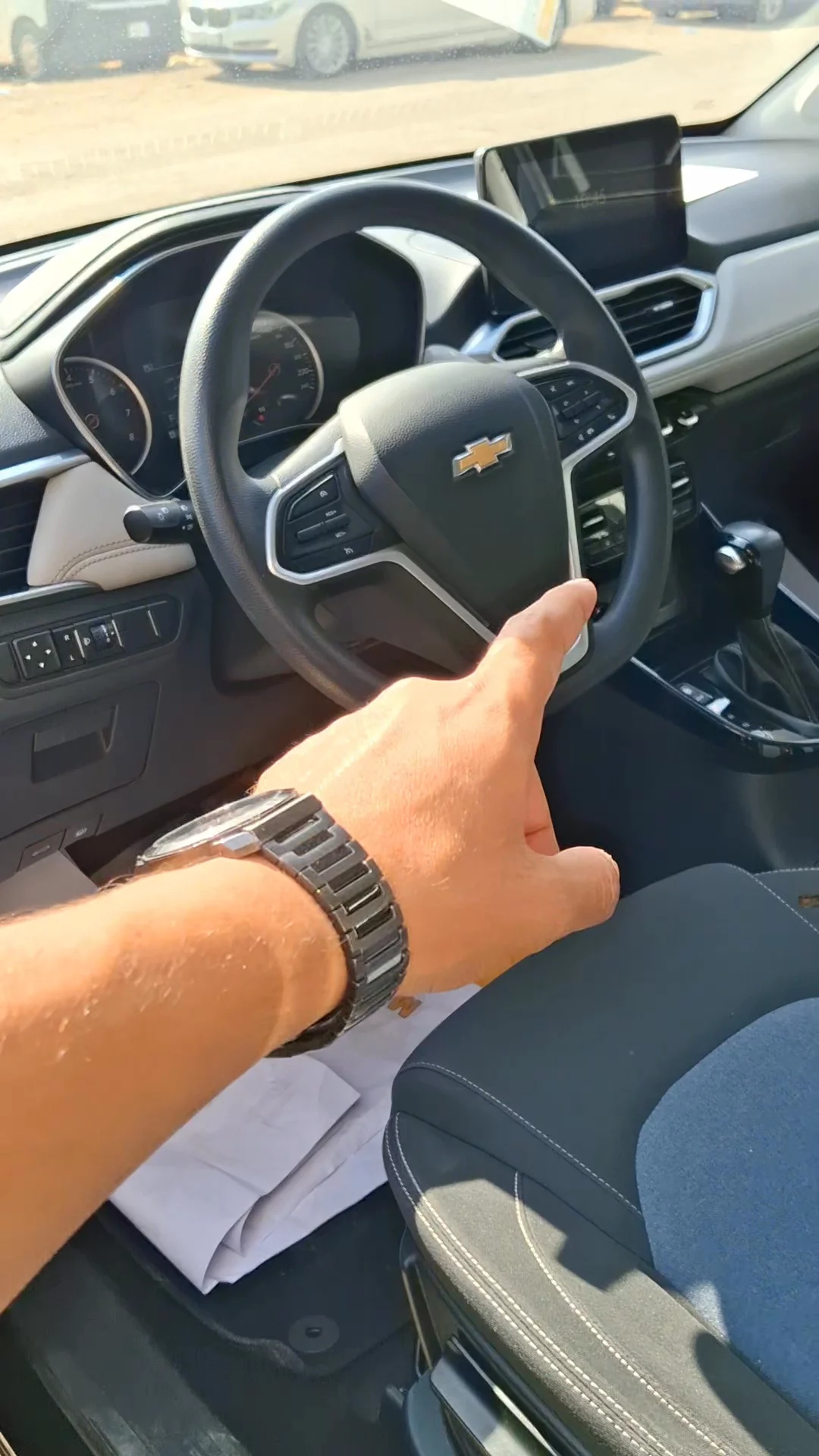 Car video thumbnail 1 of 8