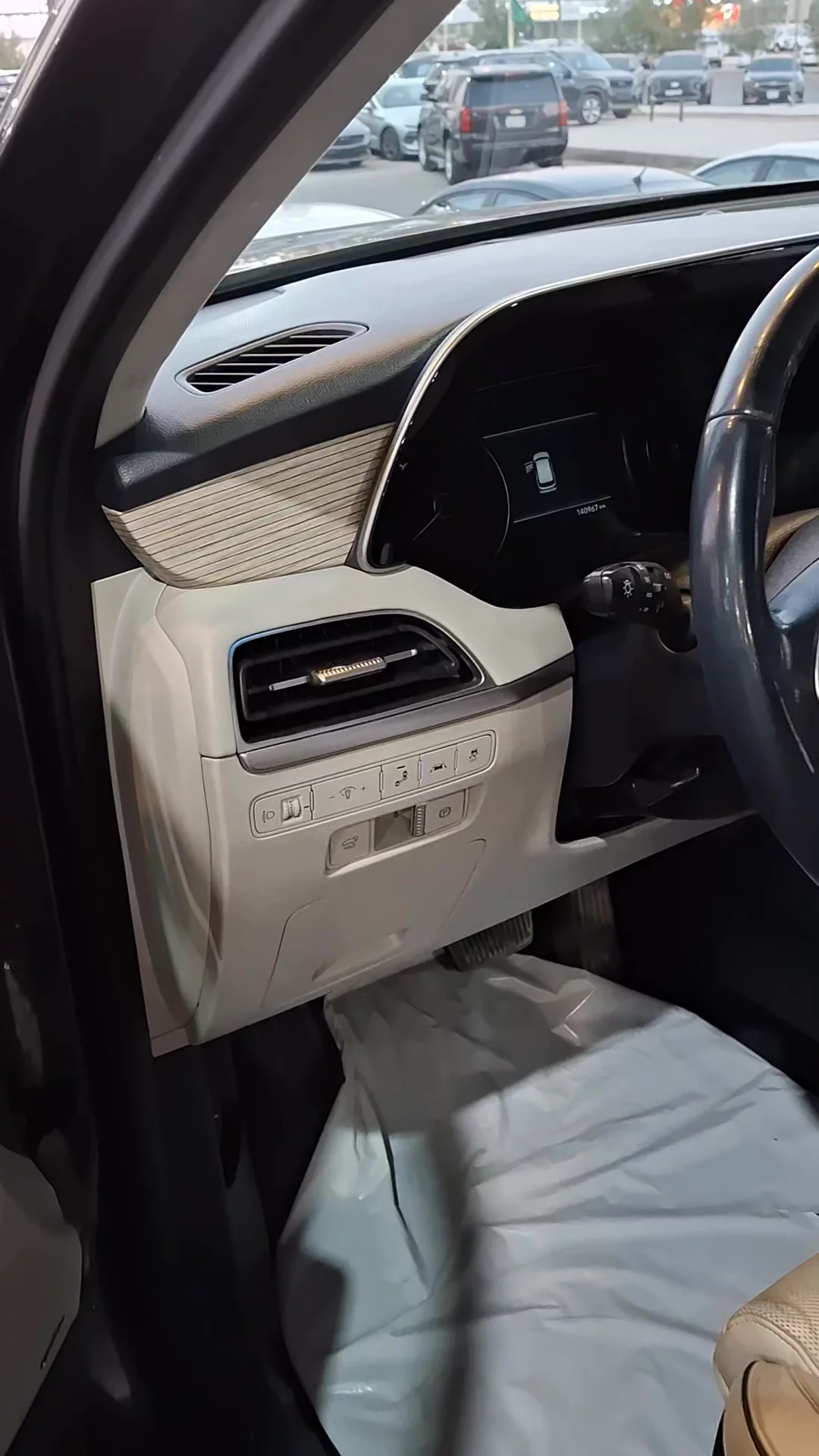 Car video thumbnail 1 of 10