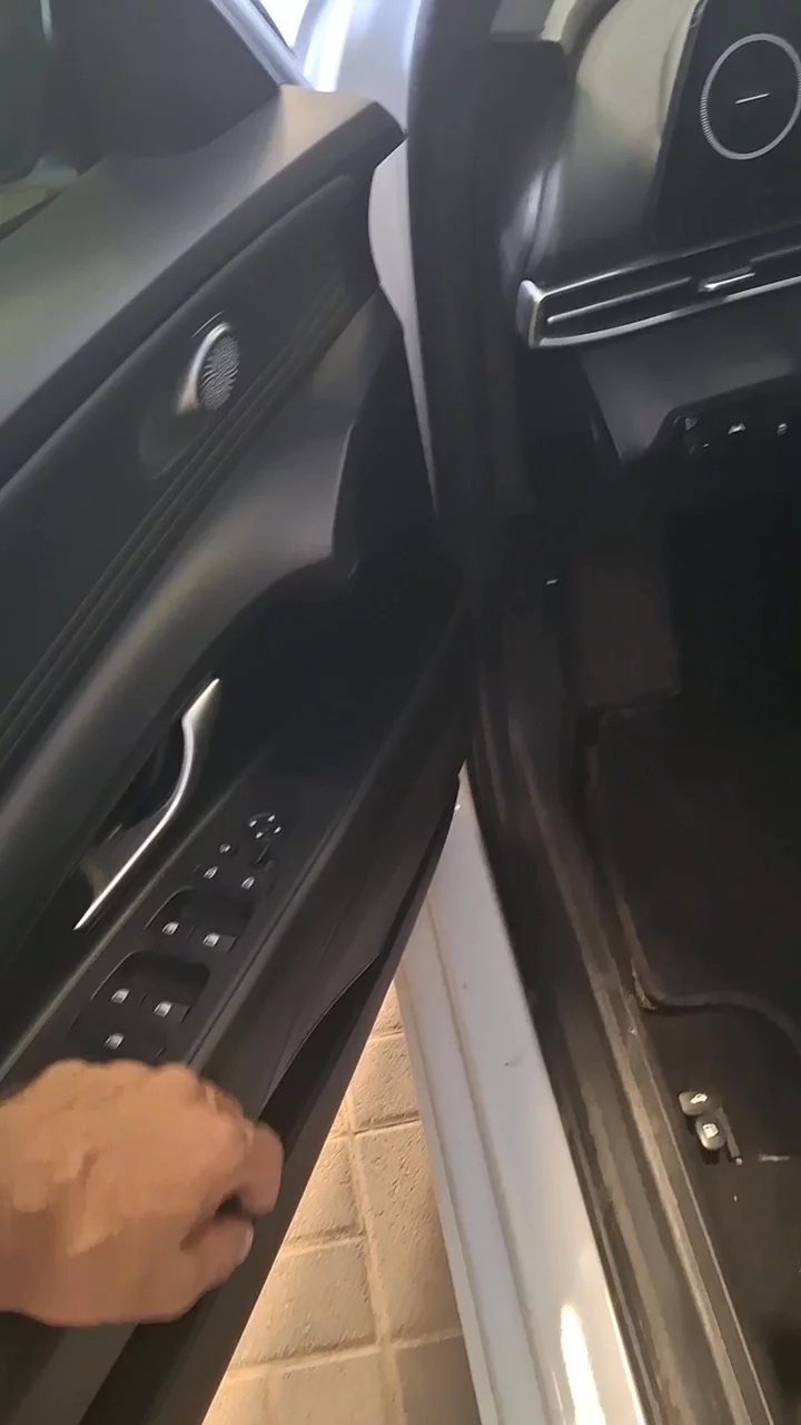 Car video thumbnail 1 of 10