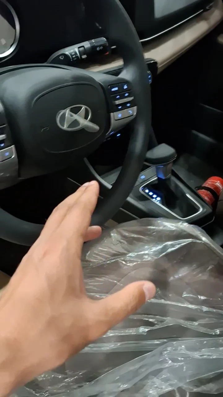 Car video thumbnail 1 of 10