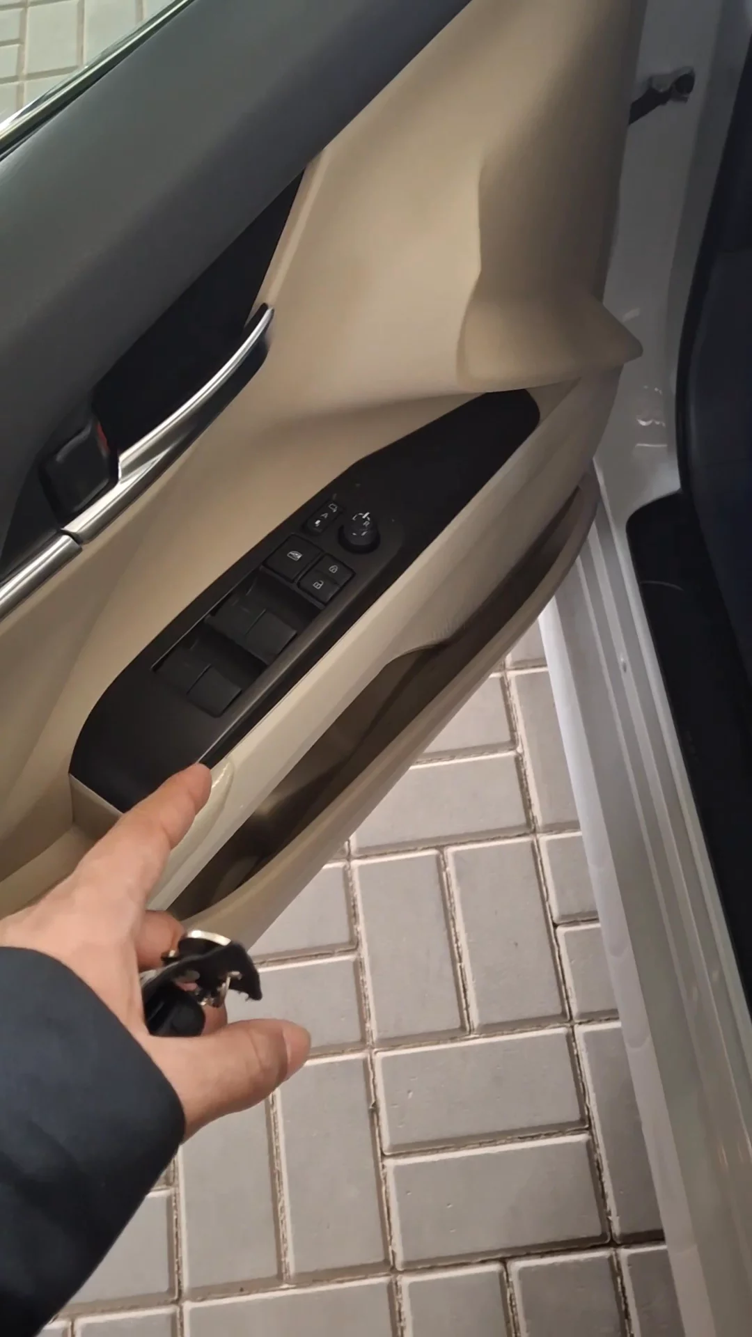 Toyota Camry Gle 2024