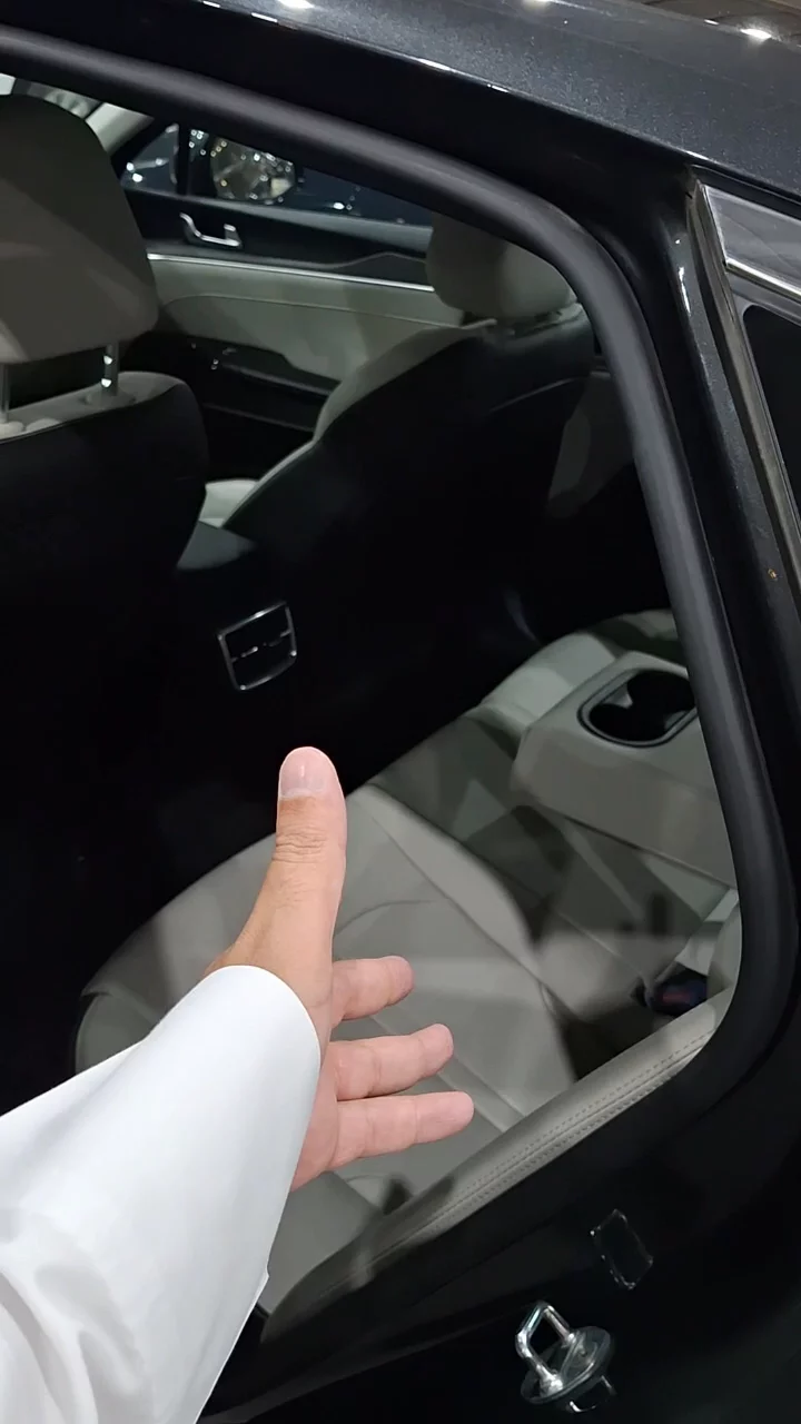 Car video thumbnail 1 of 10