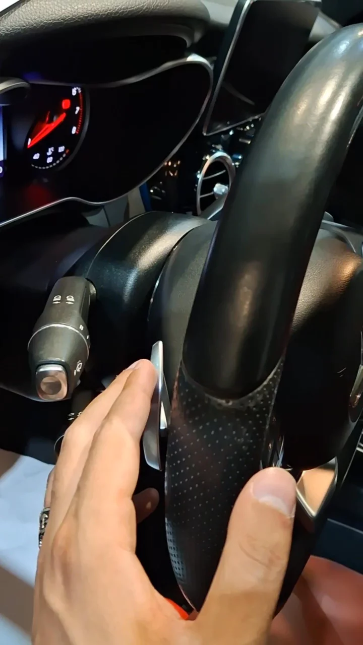 Car video thumbnail 1 of 8