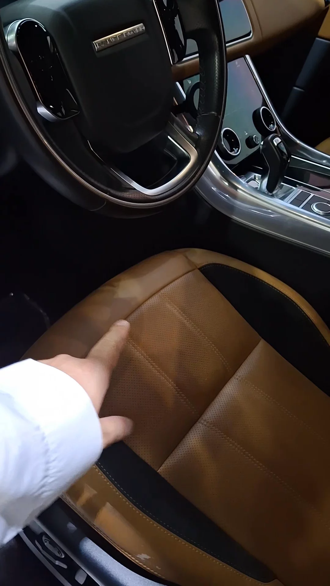 Car video thumbnail 1 of 9