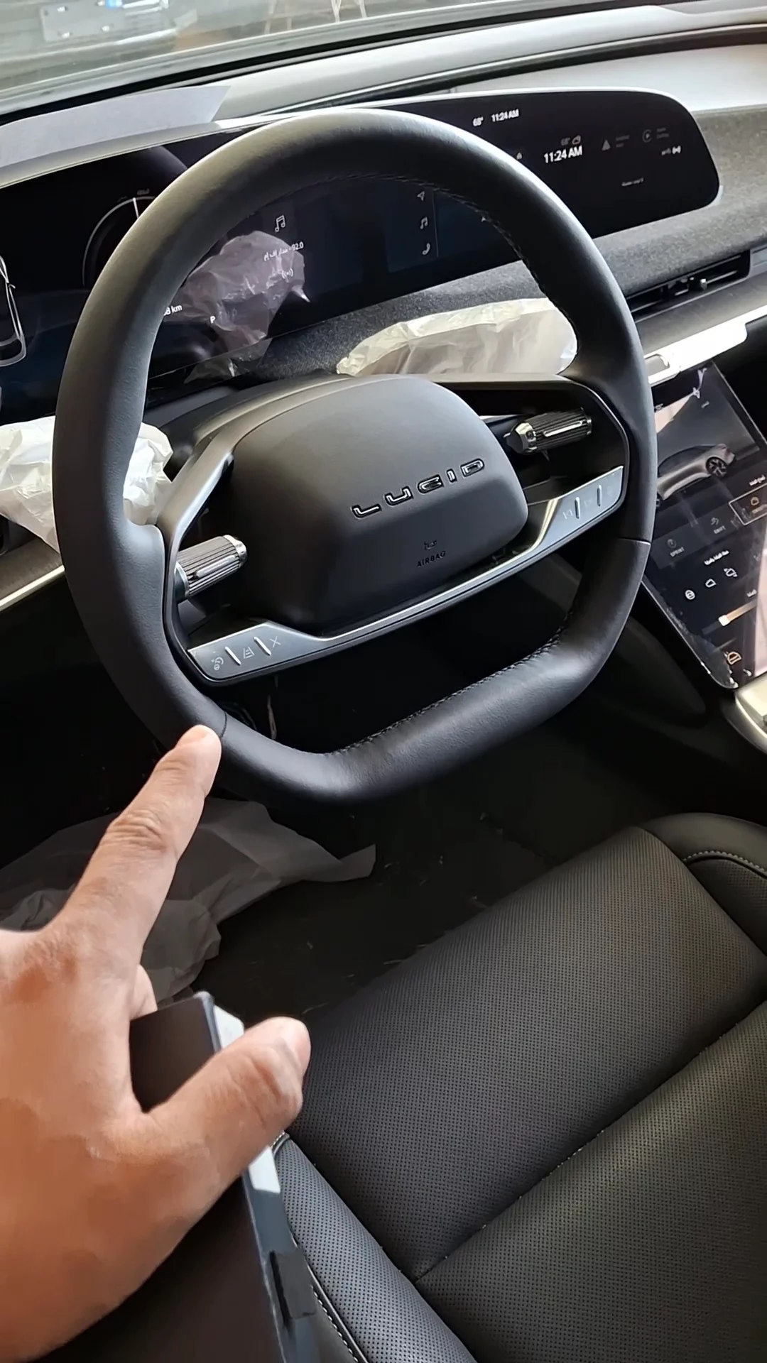 Car video thumbnail 1 of 8