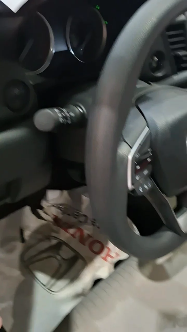 Car video thumbnail 1 of 10