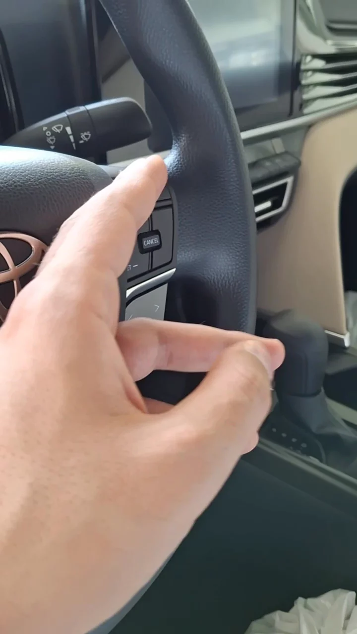 Car video thumbnail 1 of 10