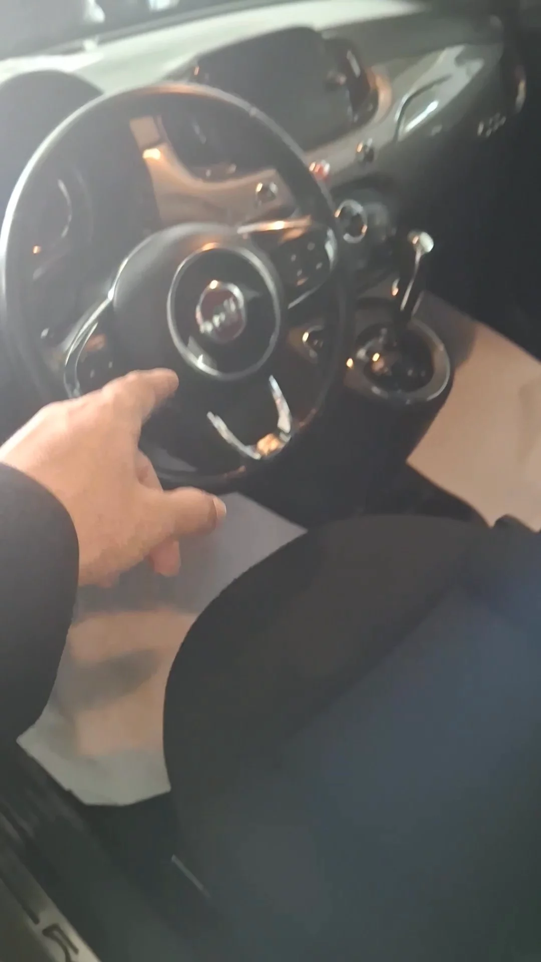 Car video thumbnail 1 of 8