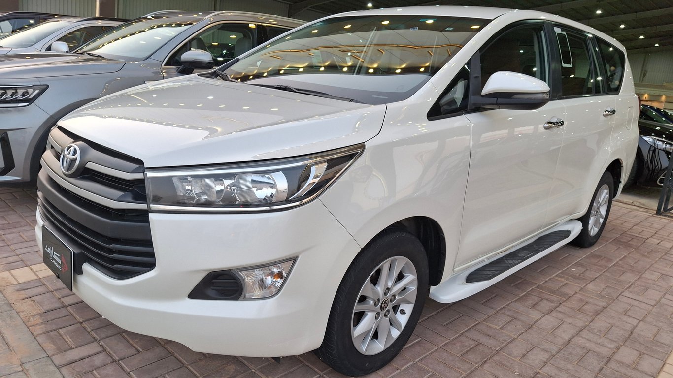 Toyota Innova 2022