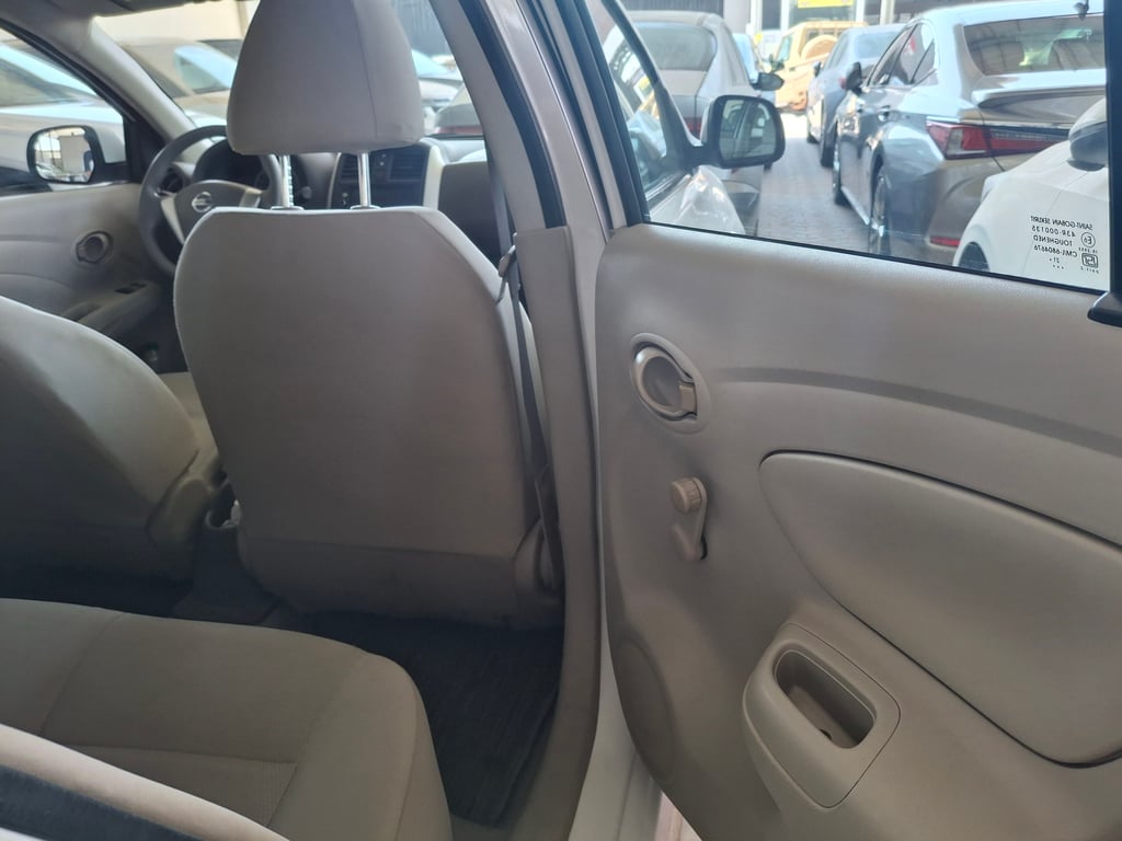 Nissan Sunny 2022