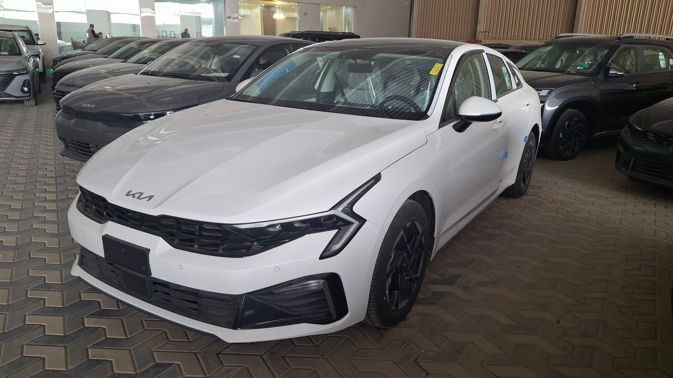 Kia K5 2025